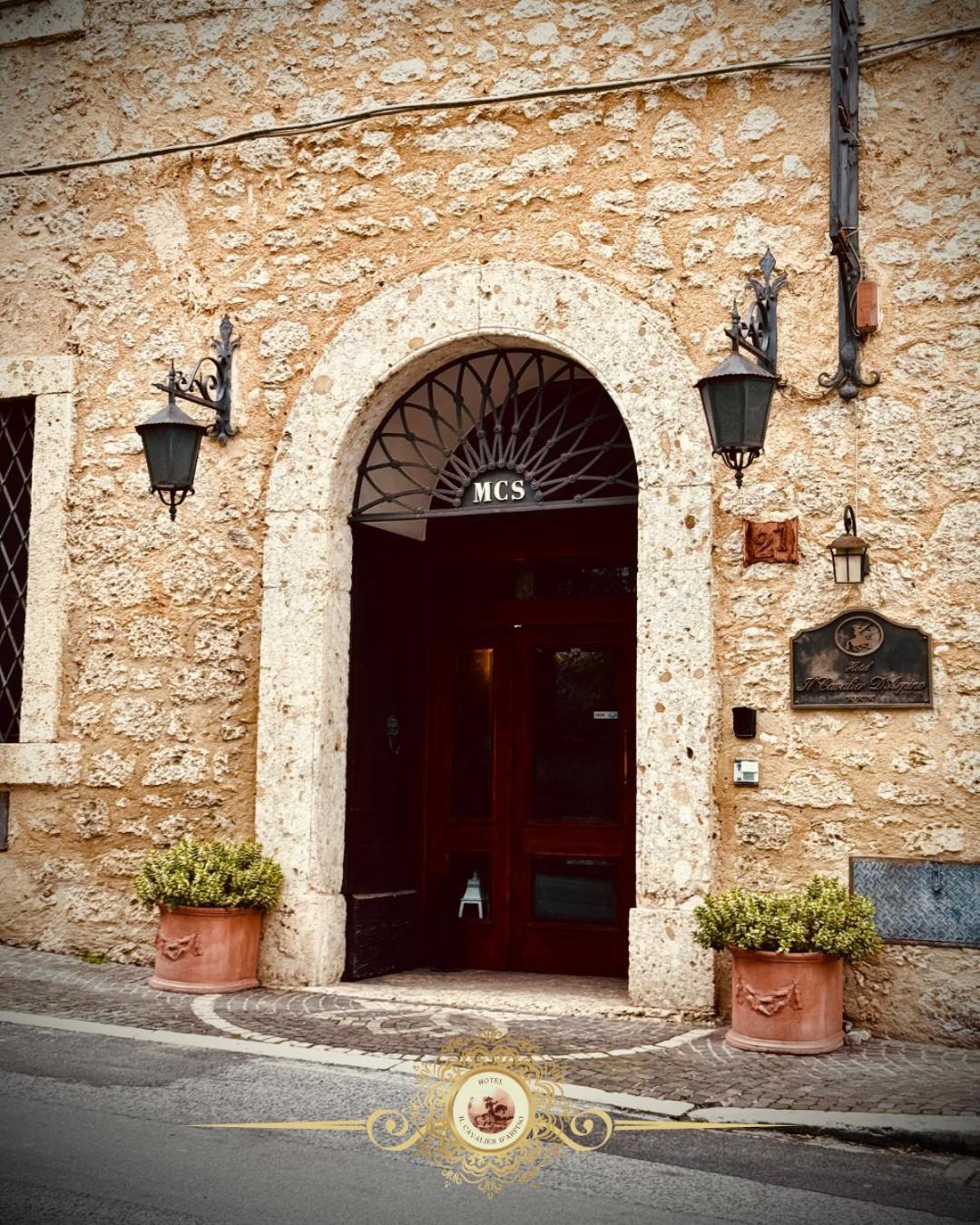 达皮诺伊尔骑士酒店 Arpino 外观 照片