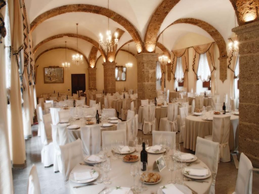 达皮诺伊尔骑士酒店 Arpino 外观 照片